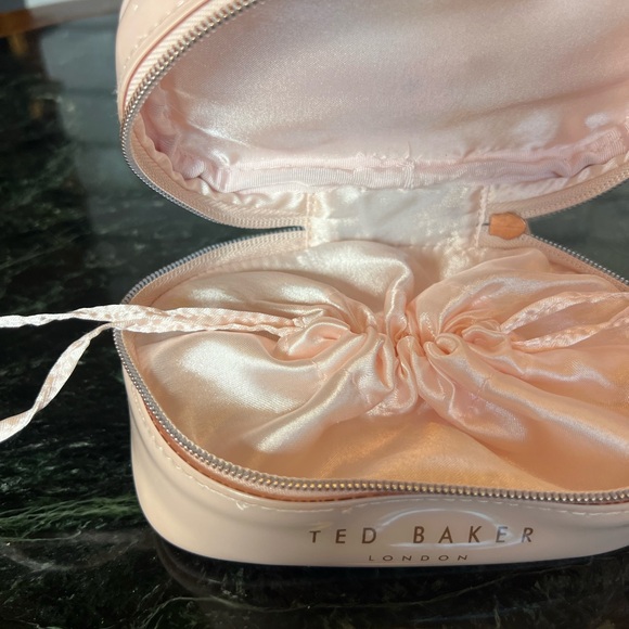Ted Baker London Jewlery case - Picture 7 of 8